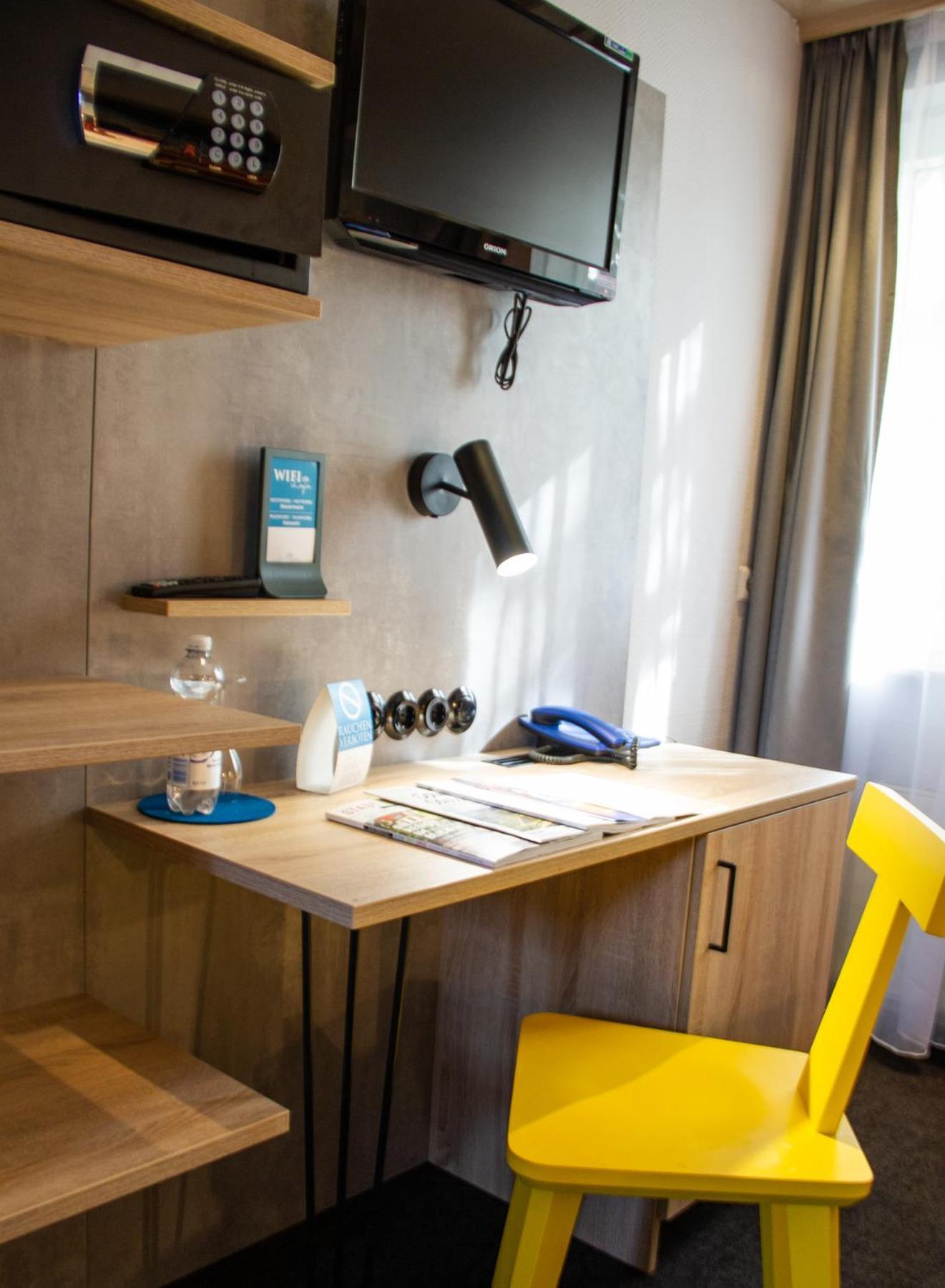 Hotel-Restaurant Steuermann Karlsruhe Ngoại thất bức ảnh